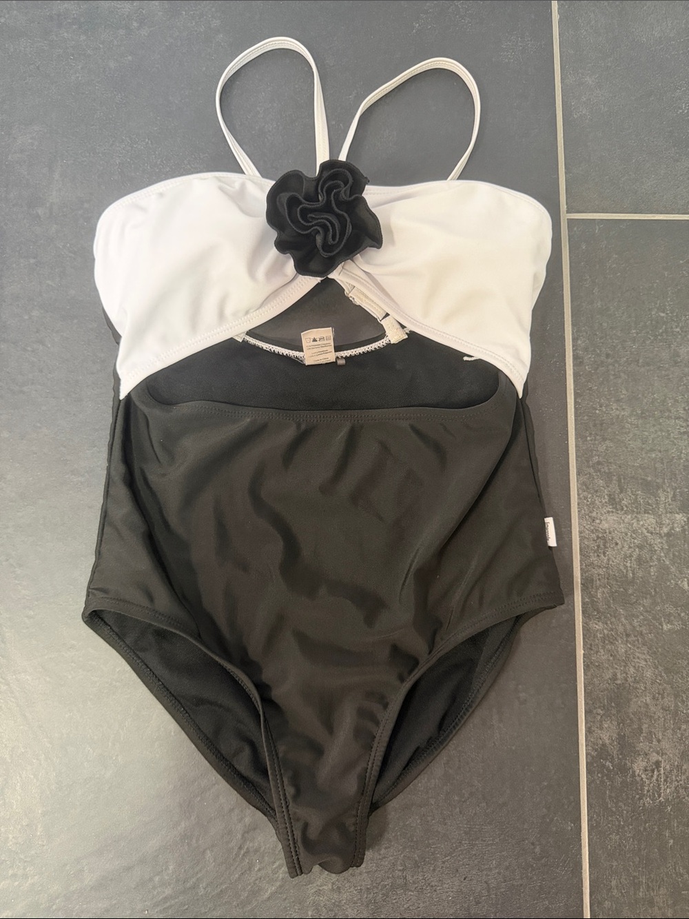 Limeapple girls rosette halter Black and White One-Piece Swimsuit size 12